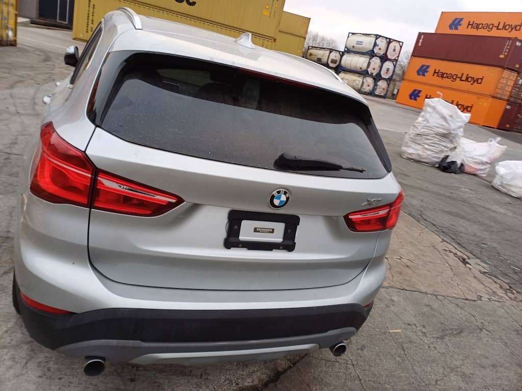 BMW X1 XDRIVE28I 2016 — Вивантаження photo 9