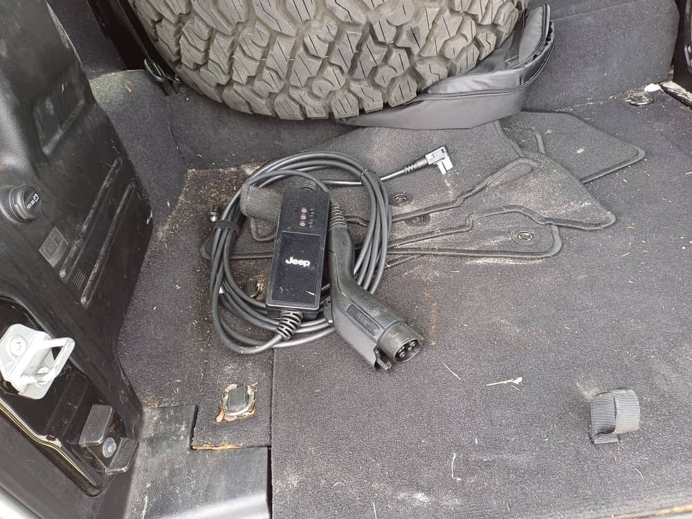 JEEP WRANGLER UNLIMITED SAHARA 4XE, 2021 — Вивантаження photo 6