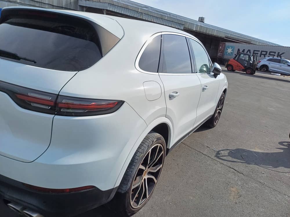 PORSCHE CAYENNE S, 2019 (2018) — Вивантаження photo 6