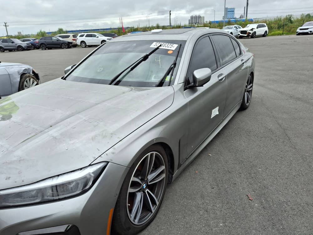 BMW 740 XI, 2022 — Вивантаження photo 13