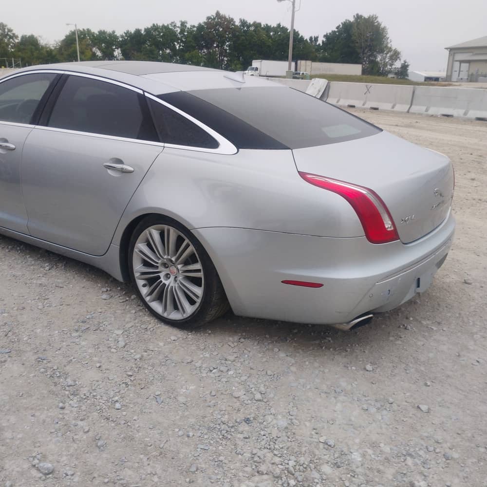 JAGUAR XJL PORTFOLIO, 2015 — Забрали з аукціону photo 6