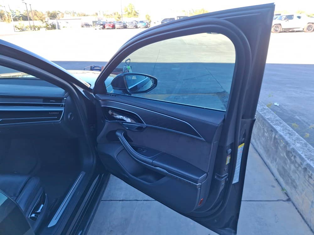 AUDI A8, 2019 — На складі photo 7