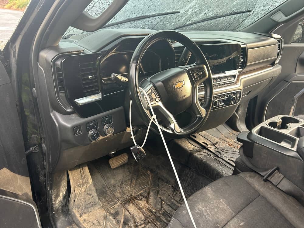 CHEVROLET SILVERADO K1500 LT, 2023 — На складі photo 7