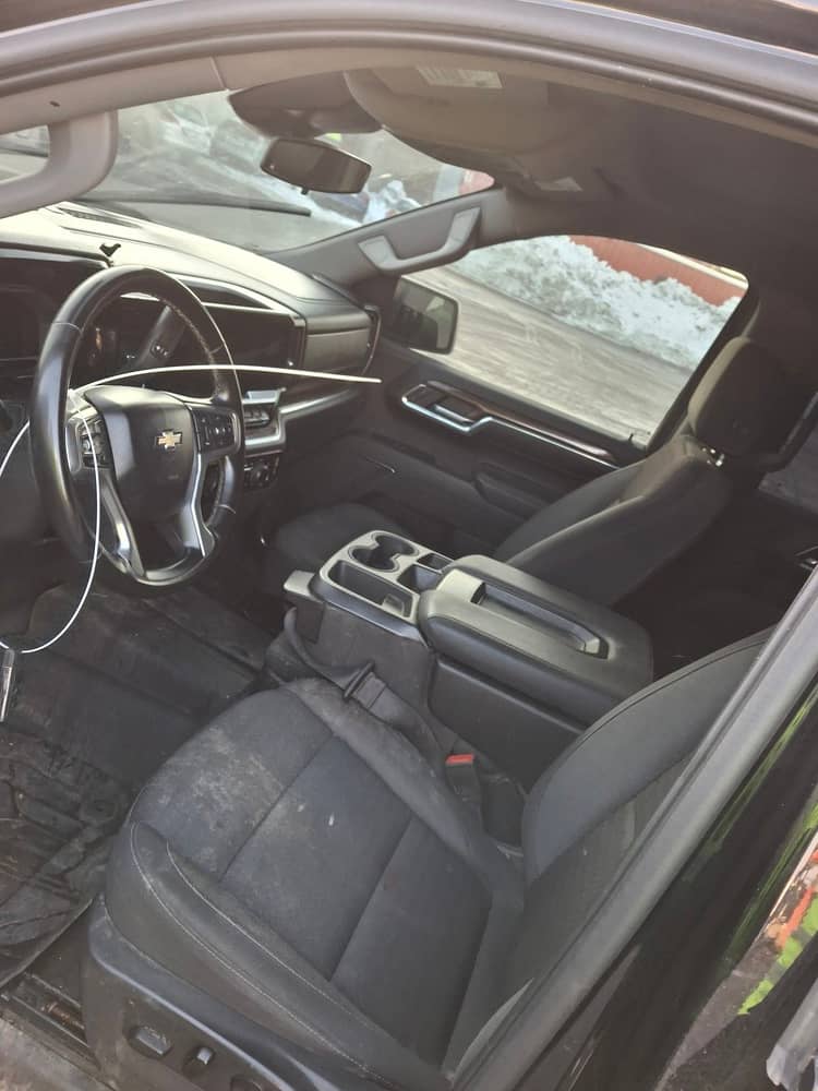 CHEVROLET SILVERADO K1500 LT, 2023 — Вивантаження photo 9