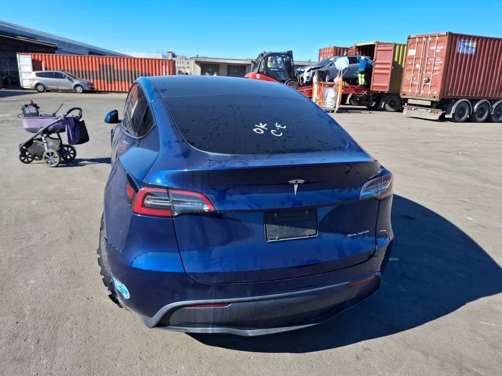 TESLA MODEL Y, 2021 — Вивантаження photo 3