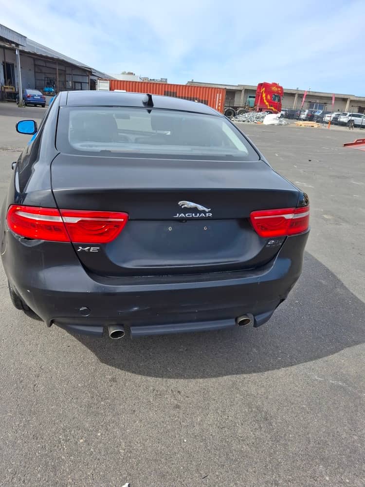 JAGUAR XE, 2018 — Вивантаження photo 2