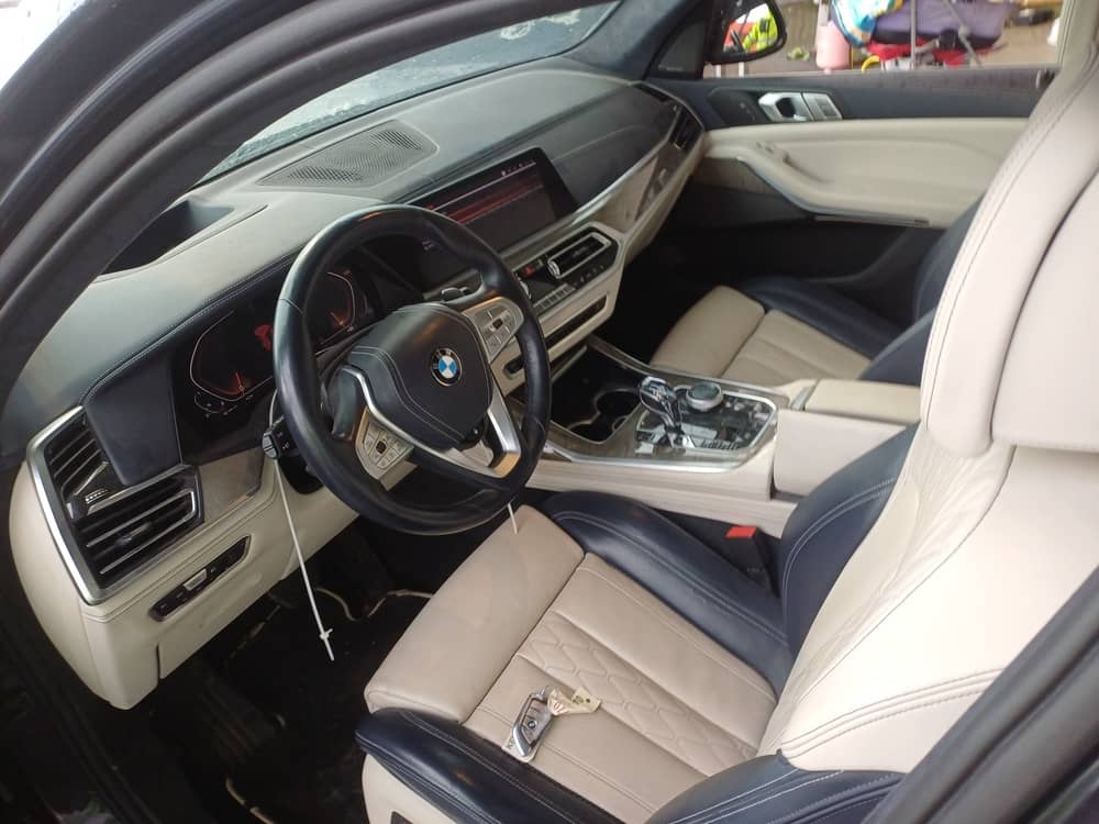 BMW X7 XDRIVE50I, 2019 — Вивантаження photo 5