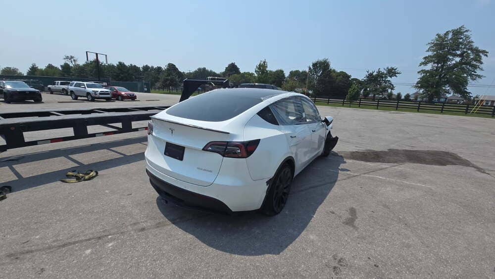 TESLA MODEL Y, 2022 — Забрали з аукціону photo 2