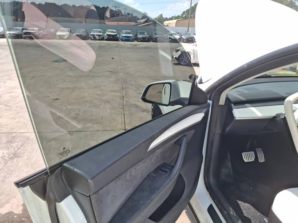 TESLA MODEL Y, 2022 — На складі photo 2
