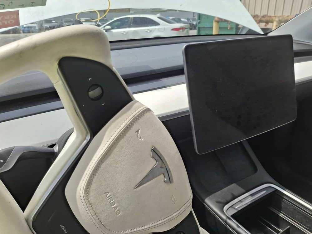 TESLA MODEL Y, 2022 — На складі photo 3
