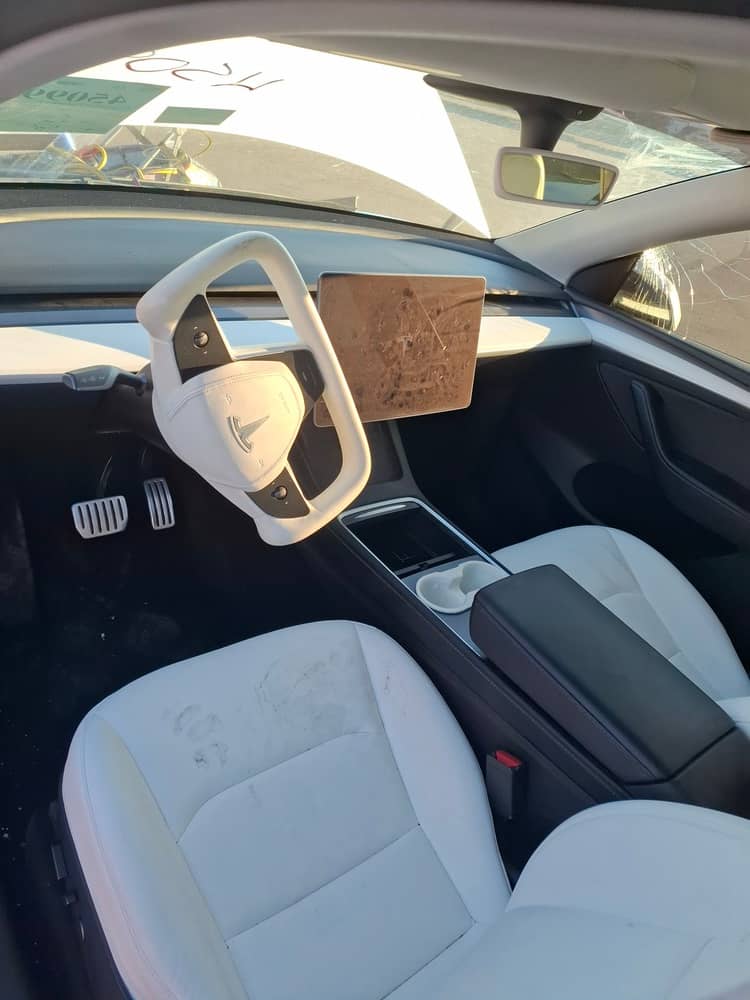 TESLA MODEL Y, 2022 — Вивантаження photo 6