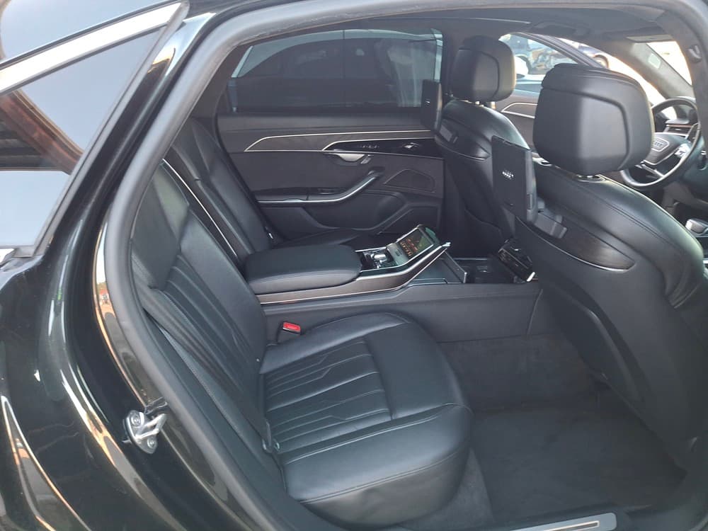 AUDI A8, 2019 — На складі