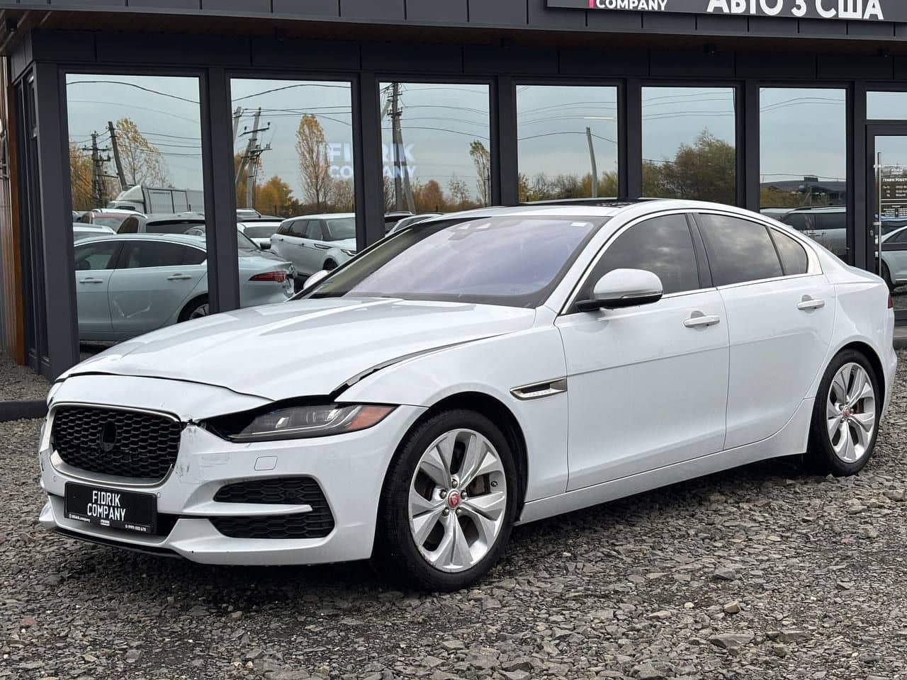 JAGUAR XE S, 2020 (2019)